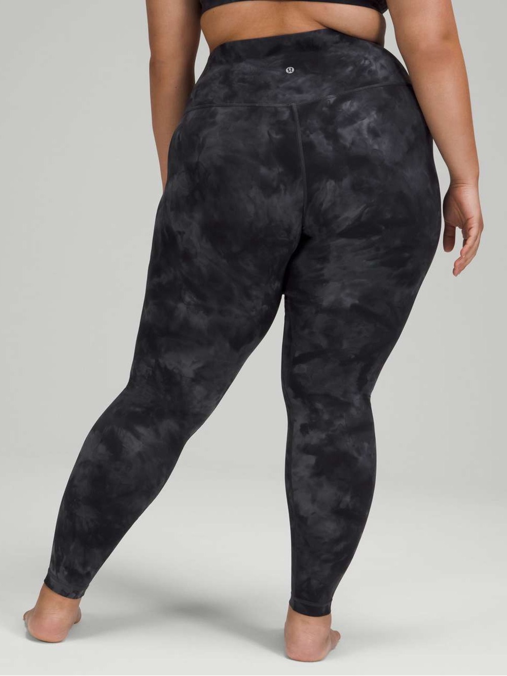 NWOT Lululemon Align High-Rise Pant 28"
Diamond Dye Pitch Grey Graphite Grey 20